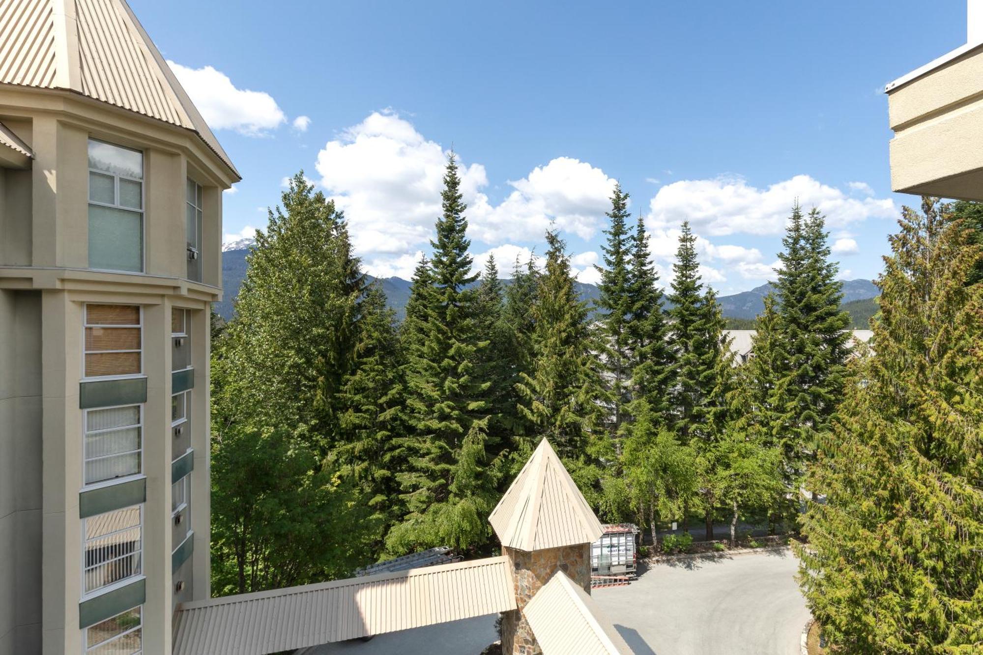 The Woodrun Lodge By Whiski Jack Whistler Bagian luar foto